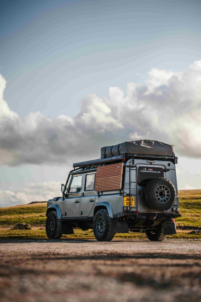 Why Land Rover Defenders Are the Top Choice for UK Company Directors